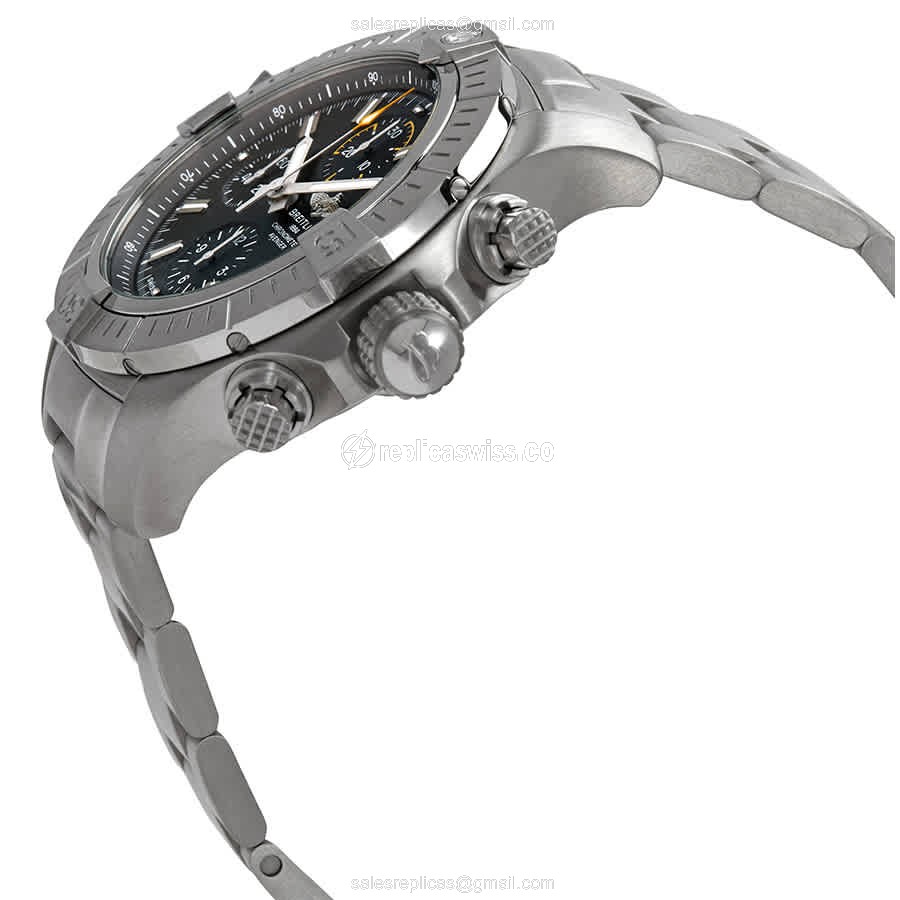 Breitling Avenger II - Automatic - Steel - Black - Silver Steel Clasp - View 2