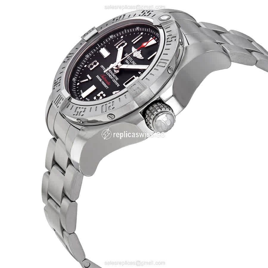 Breitling Avenger II Automatic - Black Dial - Silver Steel - Clasp - 40mm - View 2