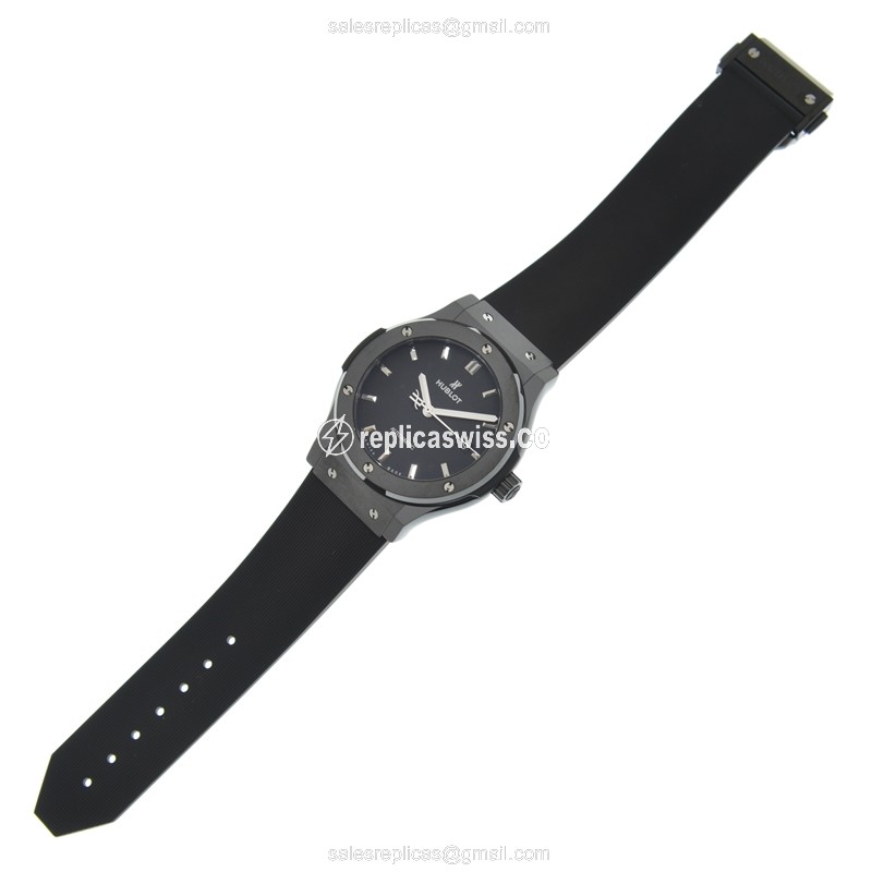 Hublot Classic Fusion Replica - Automatic - Ceramic - Black Dial - Rubber Strap - View 2