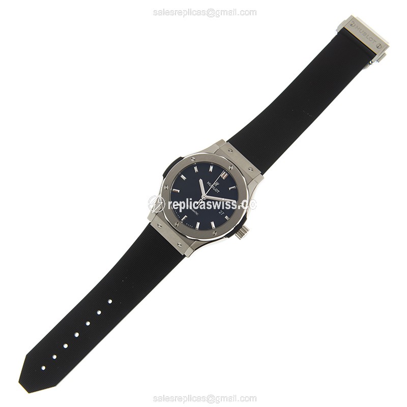 Hublot Classic Fusion Replica - Automatic Titanium Case - Skull Dial - Black Rubber Strap - View 2