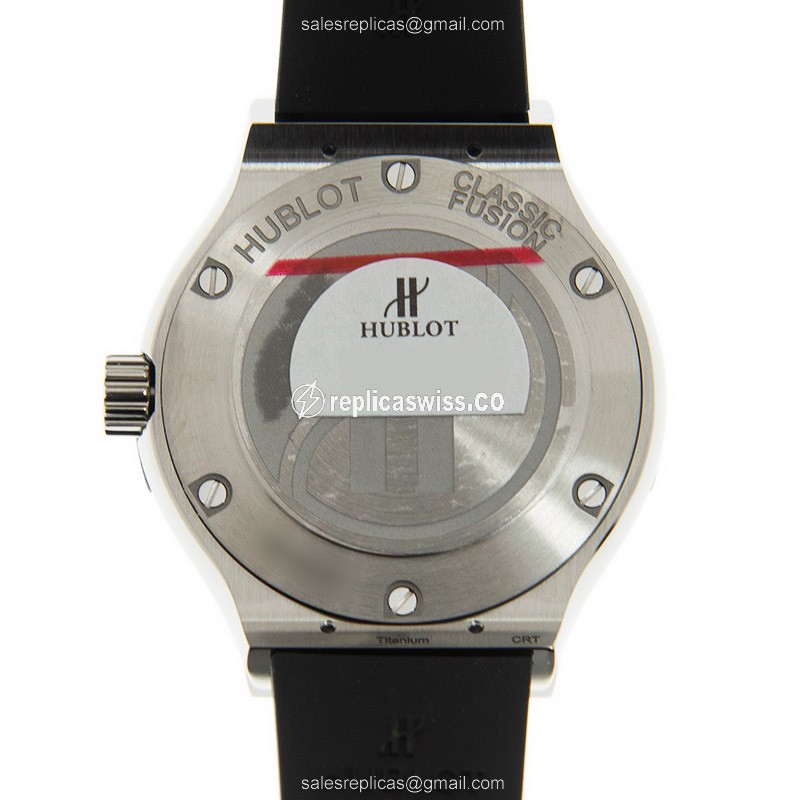 Hublot Classic Fusion Quartz Titanium - Silver Dial - Black Rubber Strap - View 3