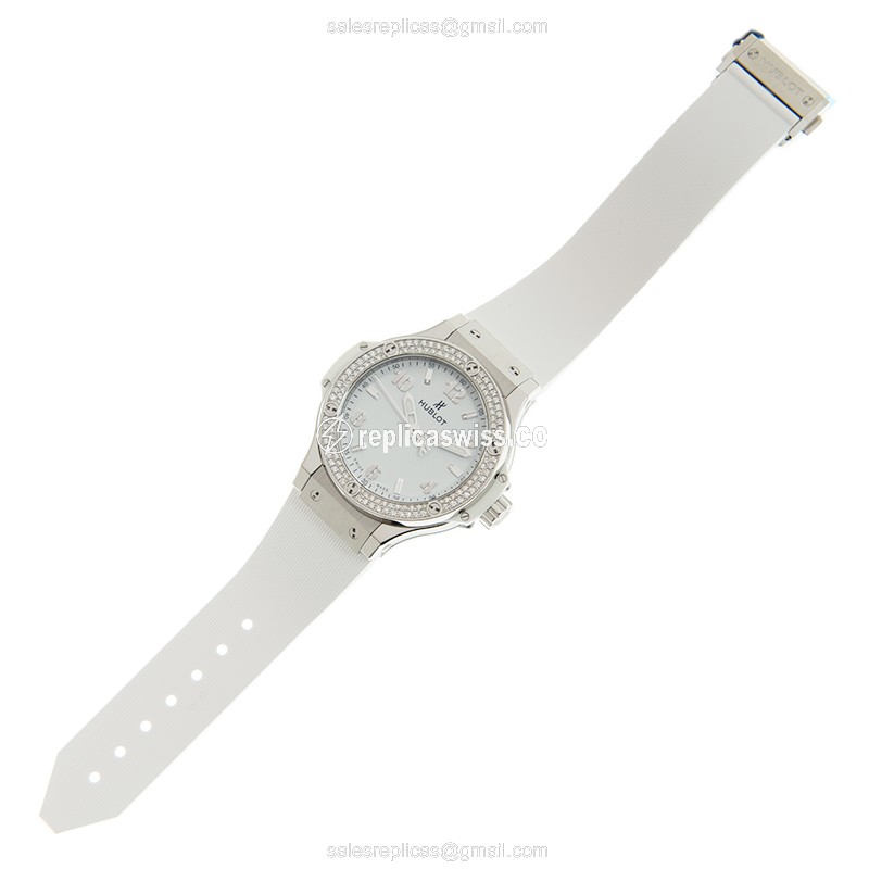 Hublot BIG BANG Quartz - Stainless Steel & Diamond Case - White Dial - Rubber Strap - View 2