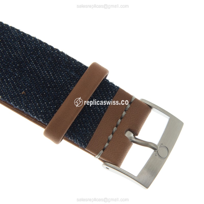 Omega Seamaster 220.12.40.20.03.001 - Automatic - Steel - Blue Dial - Blue Jeans Strap - View 4