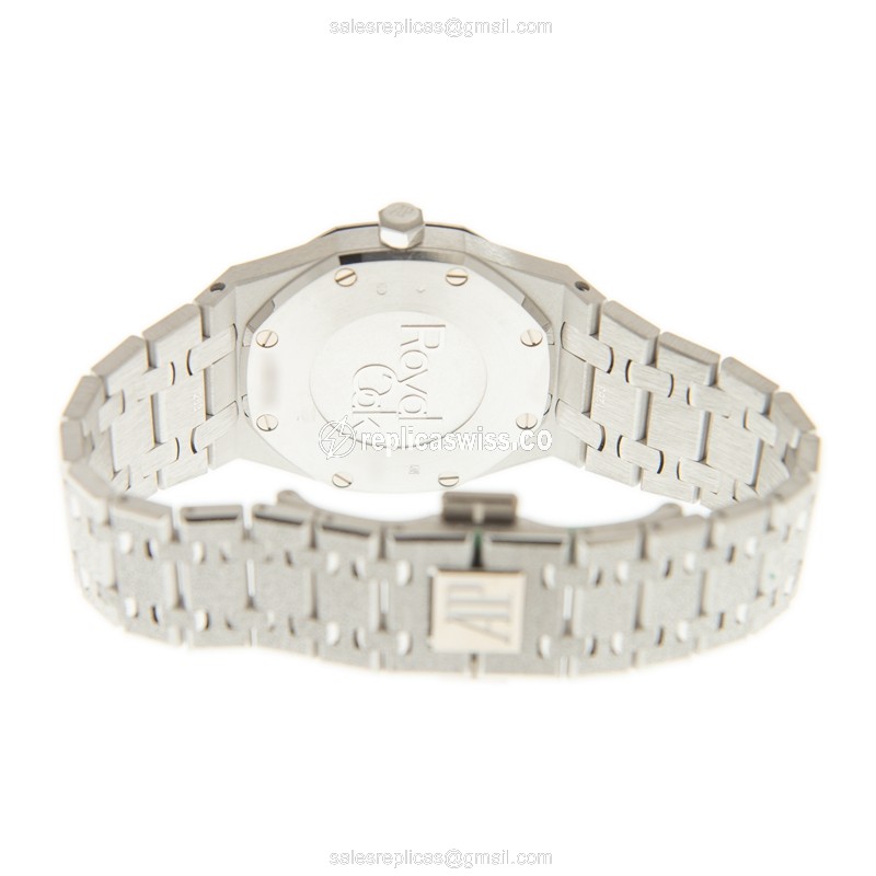 AP Royal Oak Replica - Quartz - 18kt White Gold - Silver Dial - Clasp - View 4