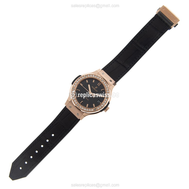 Hublot Classic Fusion Replica - Automatic - 18kt Rose Gold - Diamonds - Black Dial - Rubber Strap - View 2