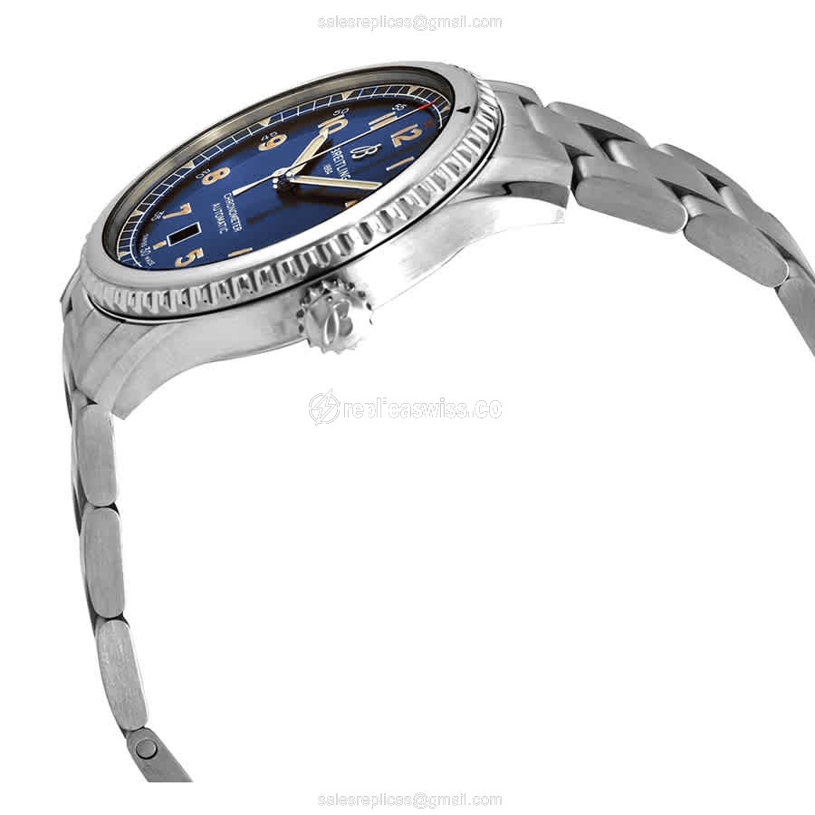 Breitling AVIATOR 8 - Automatic - Steel - Blue Dial - Silver Steel Clasp - View 2