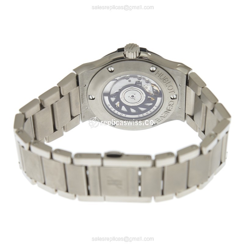 Hublot Classic Fusion Replica - Automatic - Titanium Case - Black Dial - Silver Strap - View 4