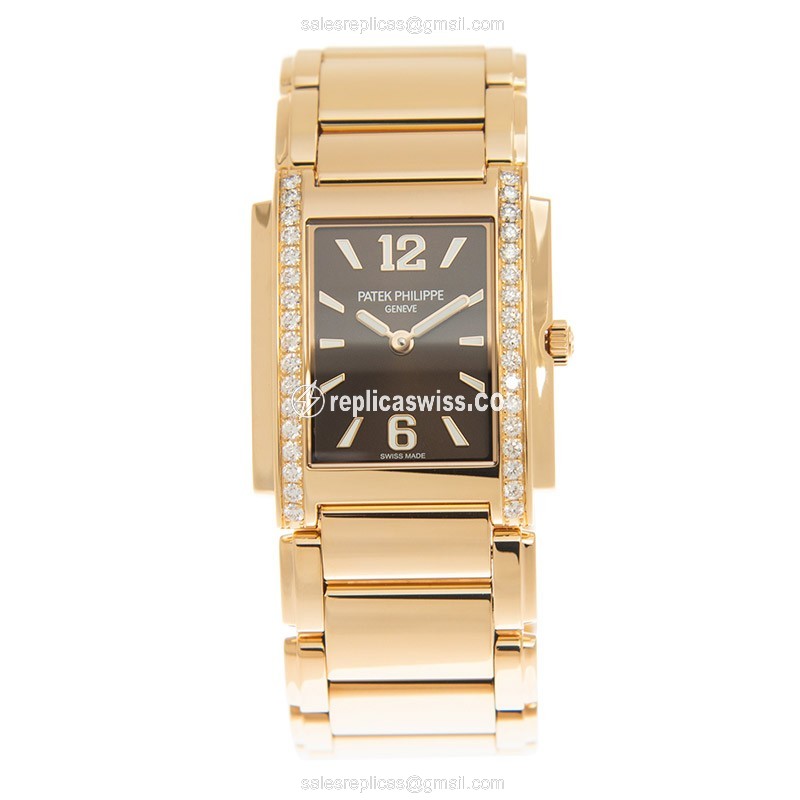 Patek Philippe 4910/1201R-001 TWENTY-4 Quartz 18kt Rose Gold & Diamonds - View 2