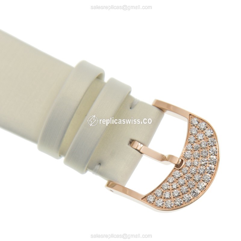 Jacob & Co BS431.40.RD.QR.ASB4A Replica - Automatic 18kt Rose Gold & Diamond Red Dial Silk White Buckle - View 4