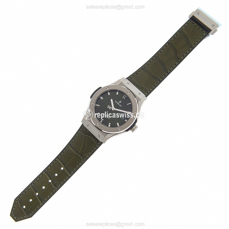 Hublot Classic Fusion Replica - Automatic - Titanium Case - Green Dial - Alligator Green Strap - View 2
