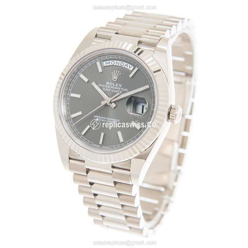 Rolex DAY-DATE Replica - Automatic - 18kt Gold - Gray Dial - Silver Clasp - View 3