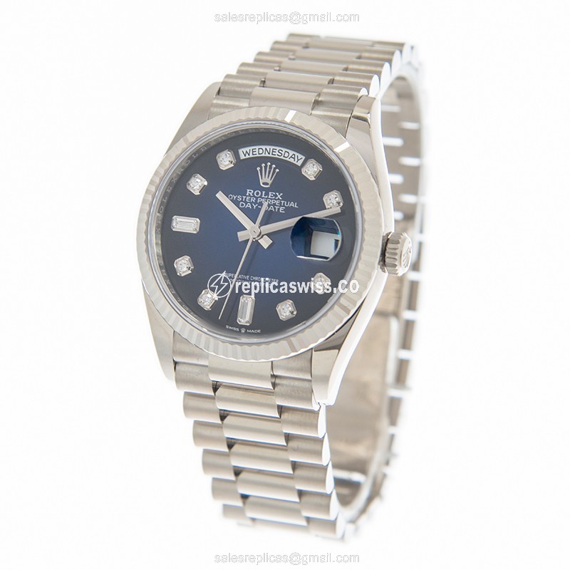 Rolex Day-Date Replica | Automatic | 18kt Gold Case, Blue Dial | Silver Clasp, Gold Strap - View 3