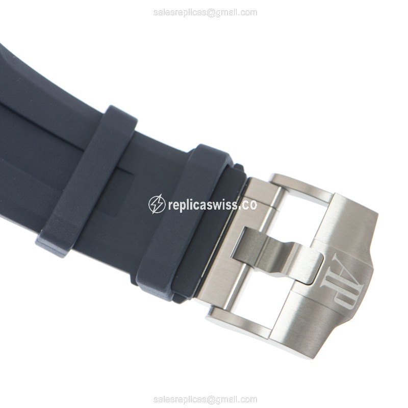 Automatic Audemars Piguet ROYAL OAK OFFSHORE - Blue Dial - Steel Case - Blue Rubber Strap - Buckle Clasp - View 4