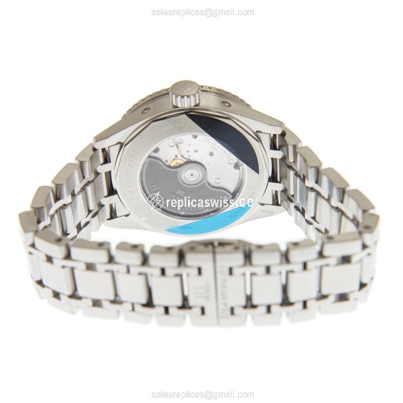 Blancpain 5054-1110-70B FIFTY Fathoms - Automatic - Steel Case - Gray Dial - Silver Strap - View 4