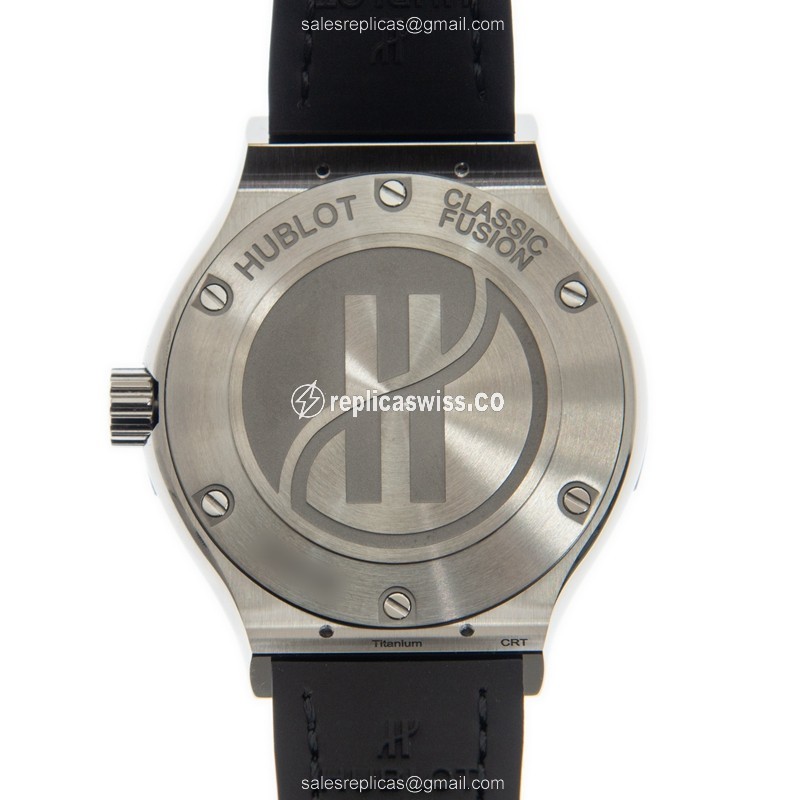 Hublot Classic Fusion Quartz Titanium - Diamond Bezel - Black Dial - Rubber Strap - View 3