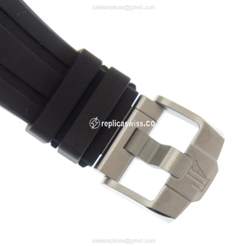 Automatic Ceramic ROYAL OAK - Audemars Piguet - Steel Case - Black Dial - Rubber Strap - Buckle Clasp - View 4