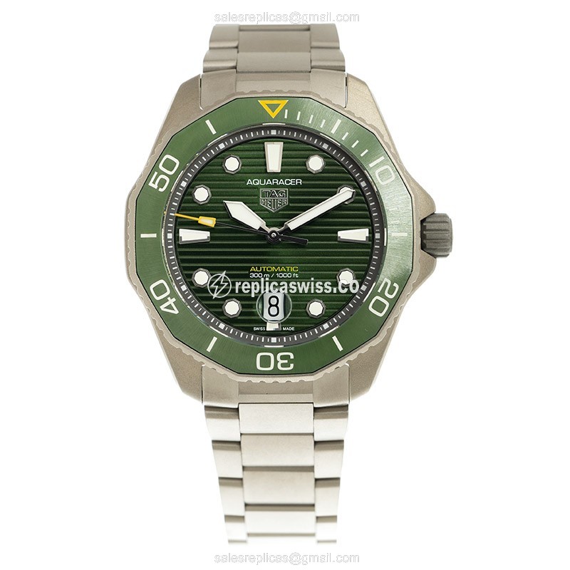 Tag Heuer Aquaracer Watch - Automatic - Titanium - Green - View 2