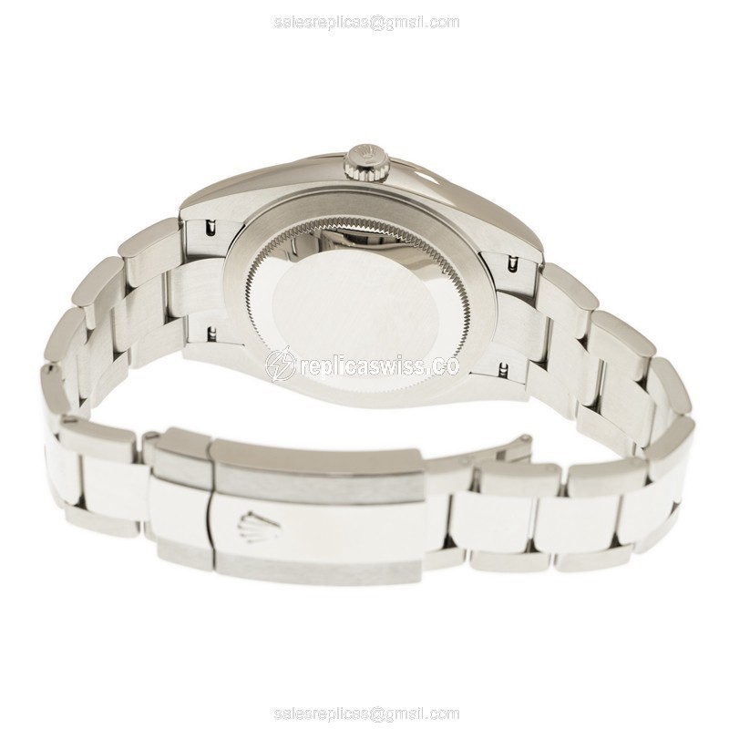 Rolex DATEJUST Replica - Automatic - White Gold - Steel Case, Silver Dial - View 4