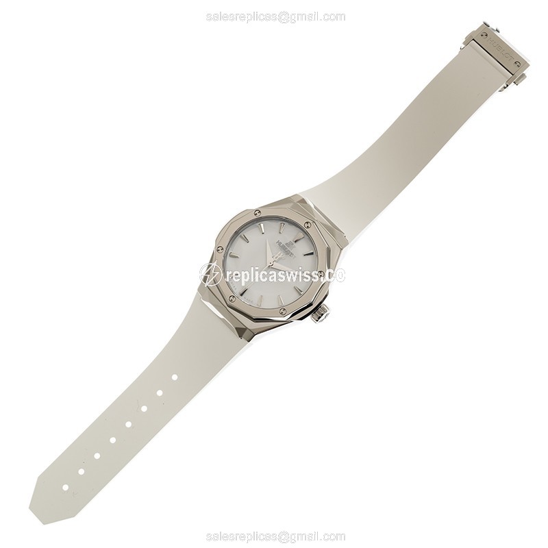 Hublot Classic Fusion Replica - Automatic - Titanium Case - White Dial - Rubber Strap - View 2