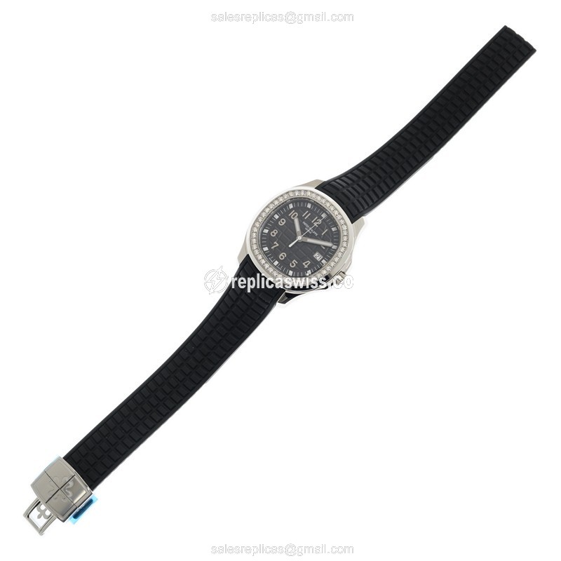 Patek Philippe AQUANAUT Quartz - Diamond Case - Black Dial - Rubber Strap - View 2