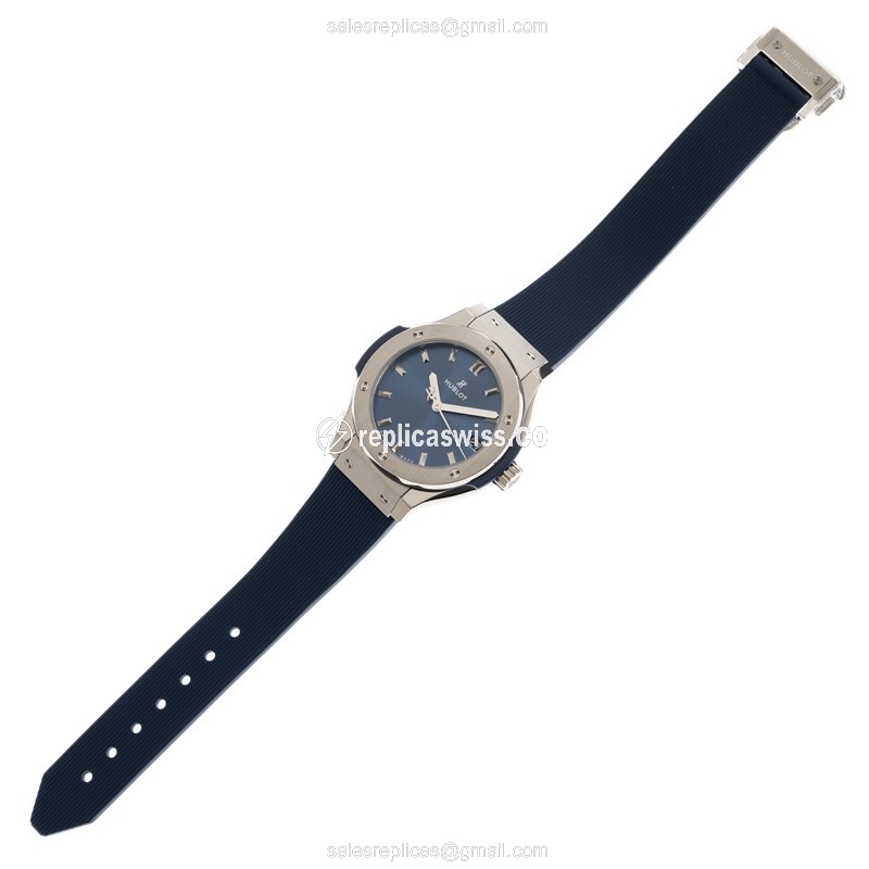 Hublot Classic Fusion Replica - Quartz - Steel Case - Blue Dial - Blue Rubber Strap - View 2