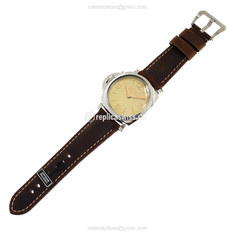 Panerai PAM01075 LUMINOR - Automatic - Beige Dial - Steel Case - Brown Cowhide Strap - View 2