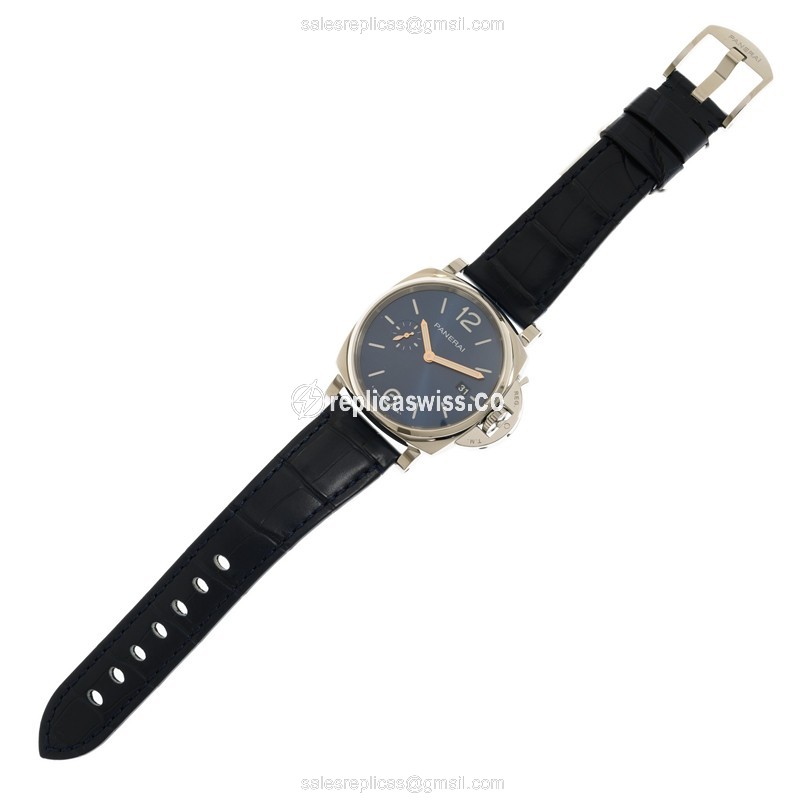 Panerai PAM01039 Replica - Automatic - Carbon Fiber Case - Black Dial - Rubber Strap - Buckle Clasp - View 2