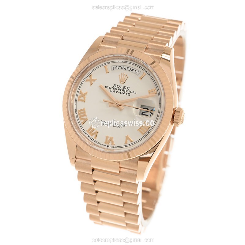 Rolex DAY-DATE Replica - 18kt Rose Gold - Automatic - White Dial on Gold Strap - View 3