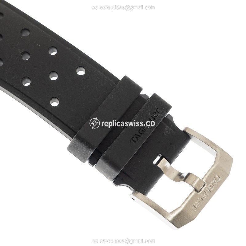 Formula 1 Tag Heuer CAZ1010 Replica - Quartz - Black Dial - Rubber Strap - Buckle Clasp - View 4
