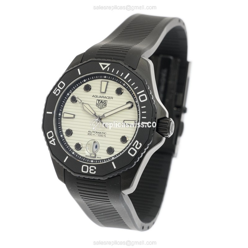 Tag Heuer AQUARACER Replica - Automatic - Steel Case - White Dial - Black Rubber Strap - View 3