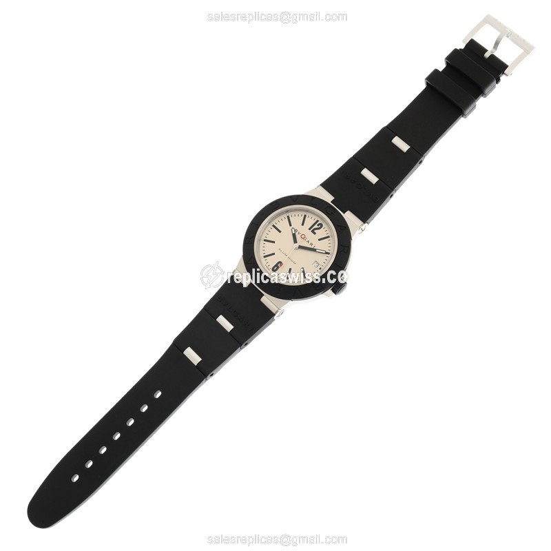 Bulgari 103382 Replica - Automatic - Titanium Case - Gray Dial - Black Rubber Strap - View 2