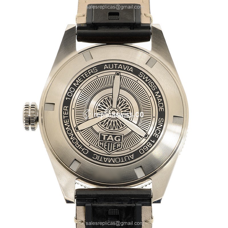 Tag Heuer AUTAVIA Automatic - Blue Dial - Brown Cowhide - Stainless Steel - Buckle Clasp - View 3