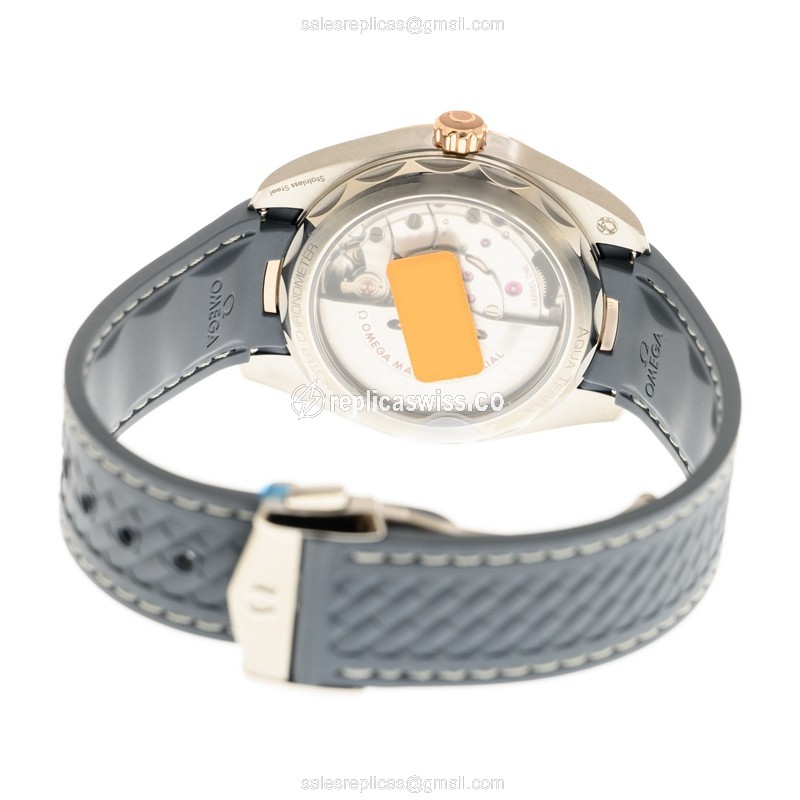 Omega Seamaster Replica - Automatic - 18kt Rose Gold & Steel - Blue Dial - Rubber Strap - View 4