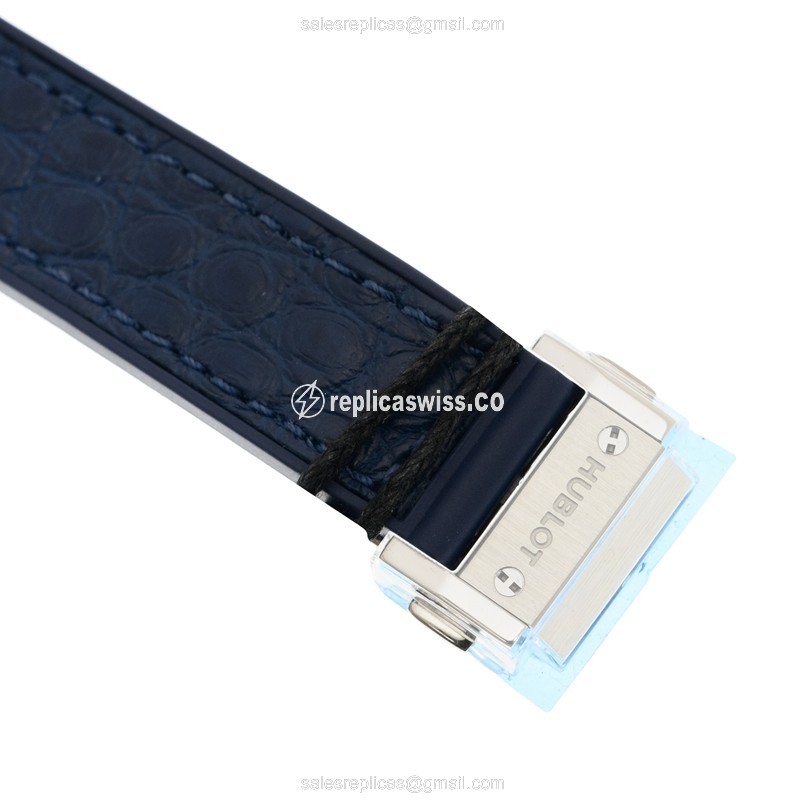 Hublot Classic Fusion Replica - Quartz - Titanium - Diamond Case - Blue Dial - Alligator Blue Strap - View 4