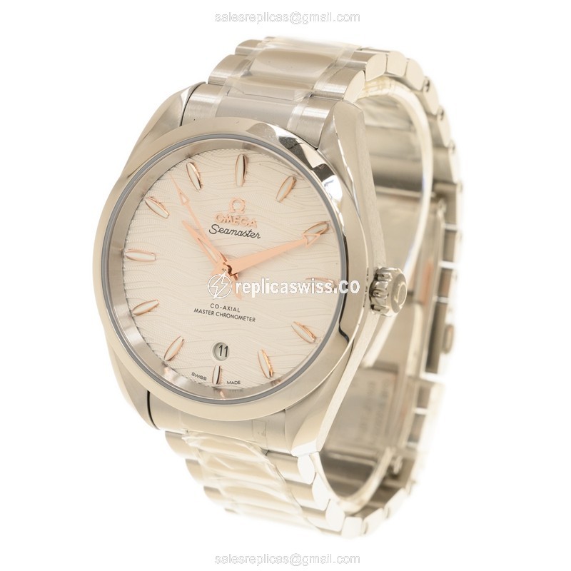 Omega Seamaster Automatic - Stainless Steel Case - Silver Dial - Steel Band - View 3