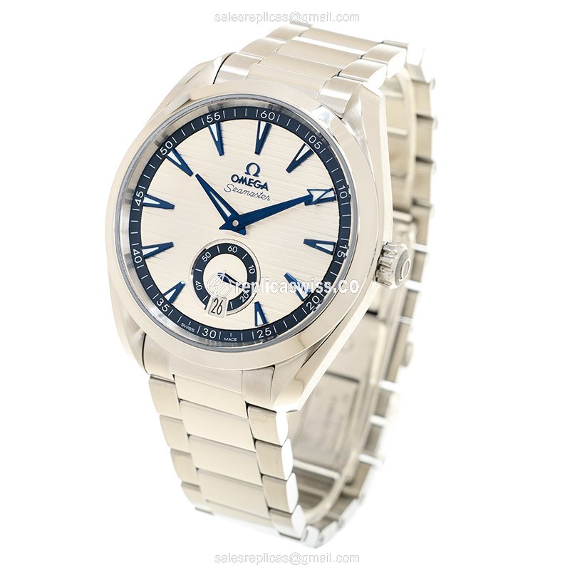 Omega Seamaster Replica - Automatic - Stainless Steel - Silver Dial - Steel Clasp - View 3