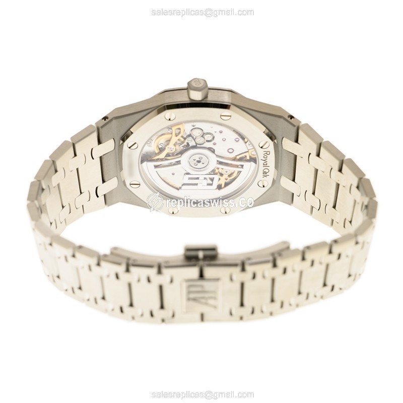 Audemars Piguet 16202ST.OO.1240ST.01 - Automatic - Steel Case - Blue Dial - Silver Strap - View 4