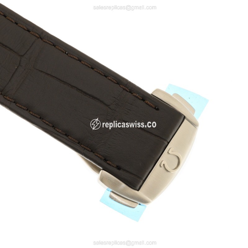 Omega Seamaster 231.13.43.52.02.001 Replica - Automatic - Steel Case - Silver Dial - Brown Alligator Strap - View 4