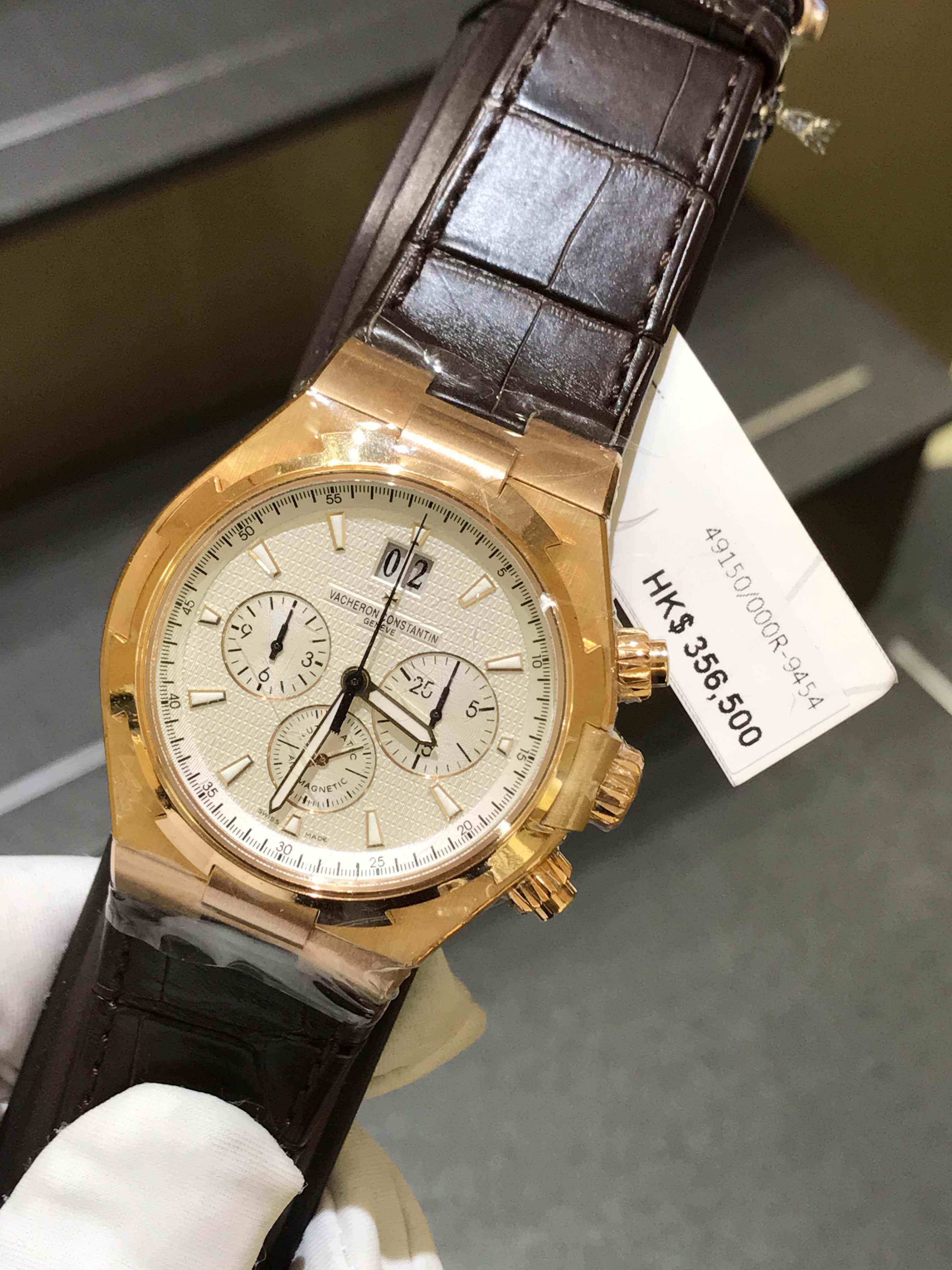 Vacheron Constantin Replica - Overseas Auto - 18kt Rose Gold - Silver Dial - Black Alligator Strap - View 4