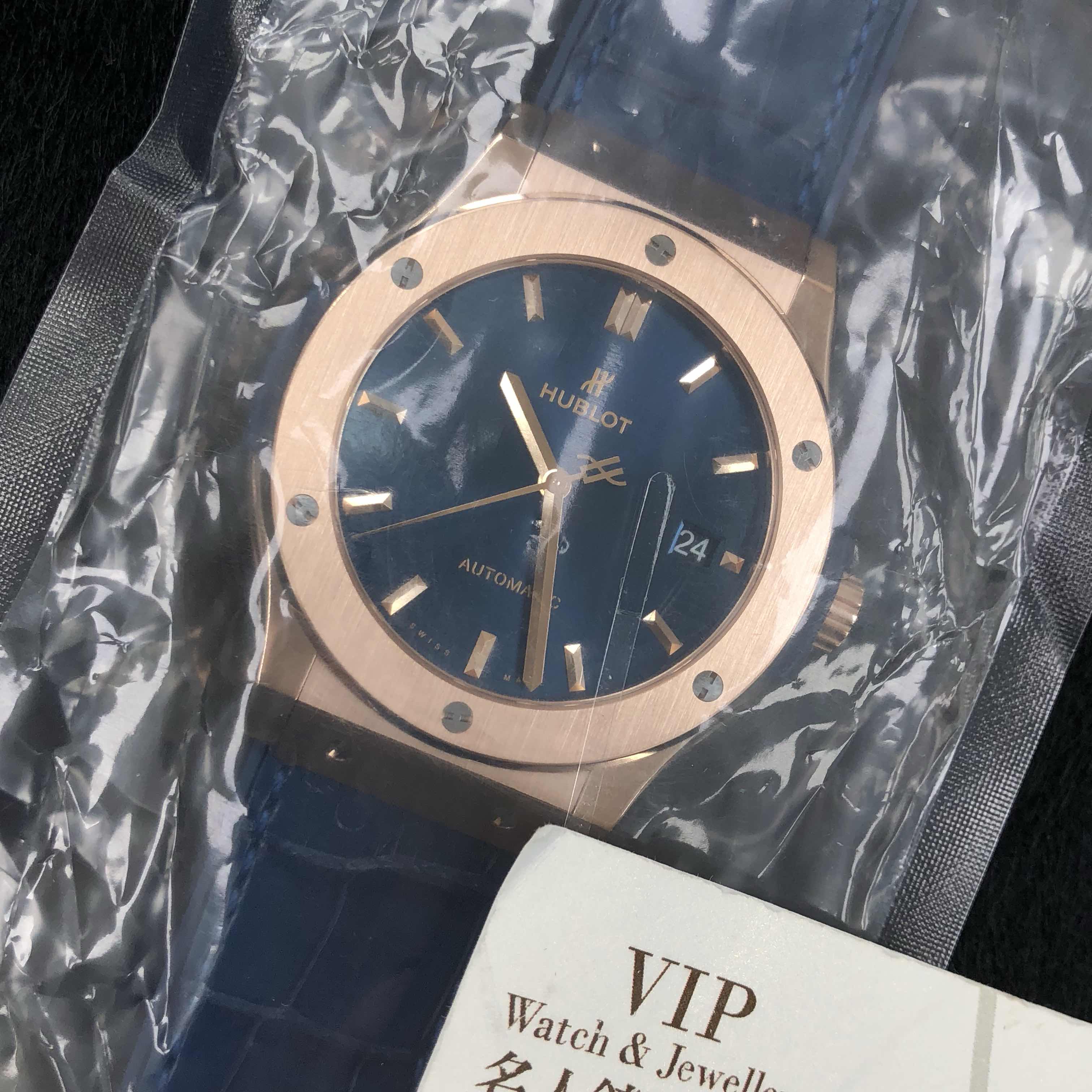 Hublot Classic Fusion Replica - Automatic - 18kt Rose Gold - Blue Dial - Rubber Strap - View 4