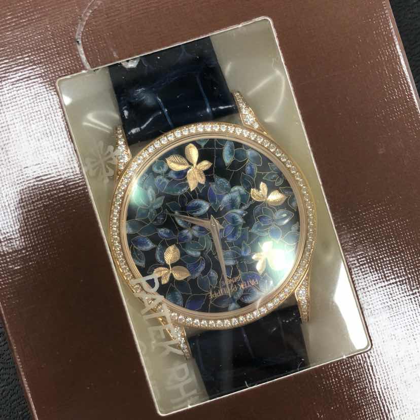 Patek Philippe 5077/100R-032 Replica - Automatic - Rose Gold - Blue Dial - Diamond Clasp - View 4