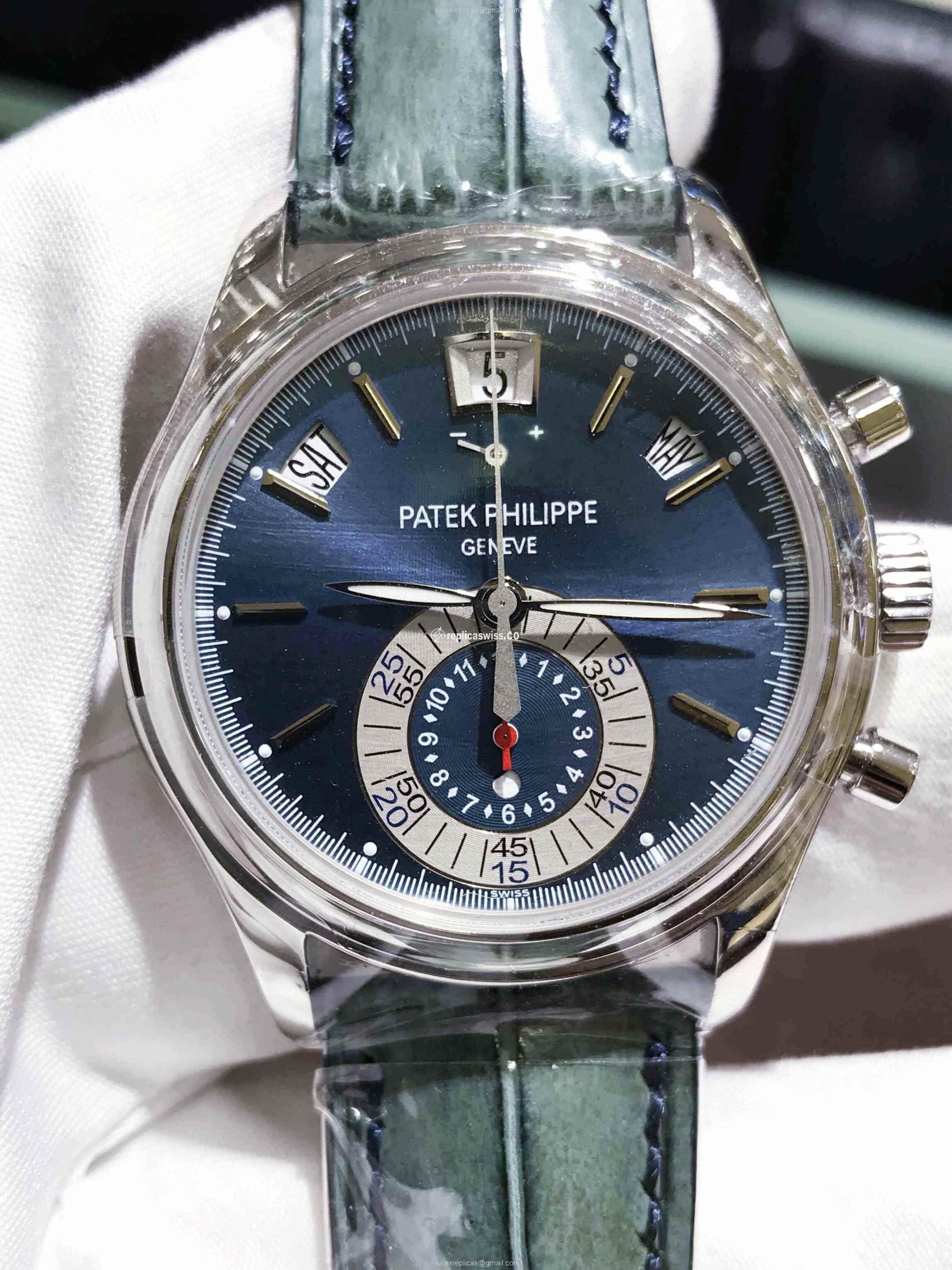 Patek Philippe 5960P-015 Replica - Automatic - 950 Platinum - Blue Dial - Alligator Blue Strap - View 4