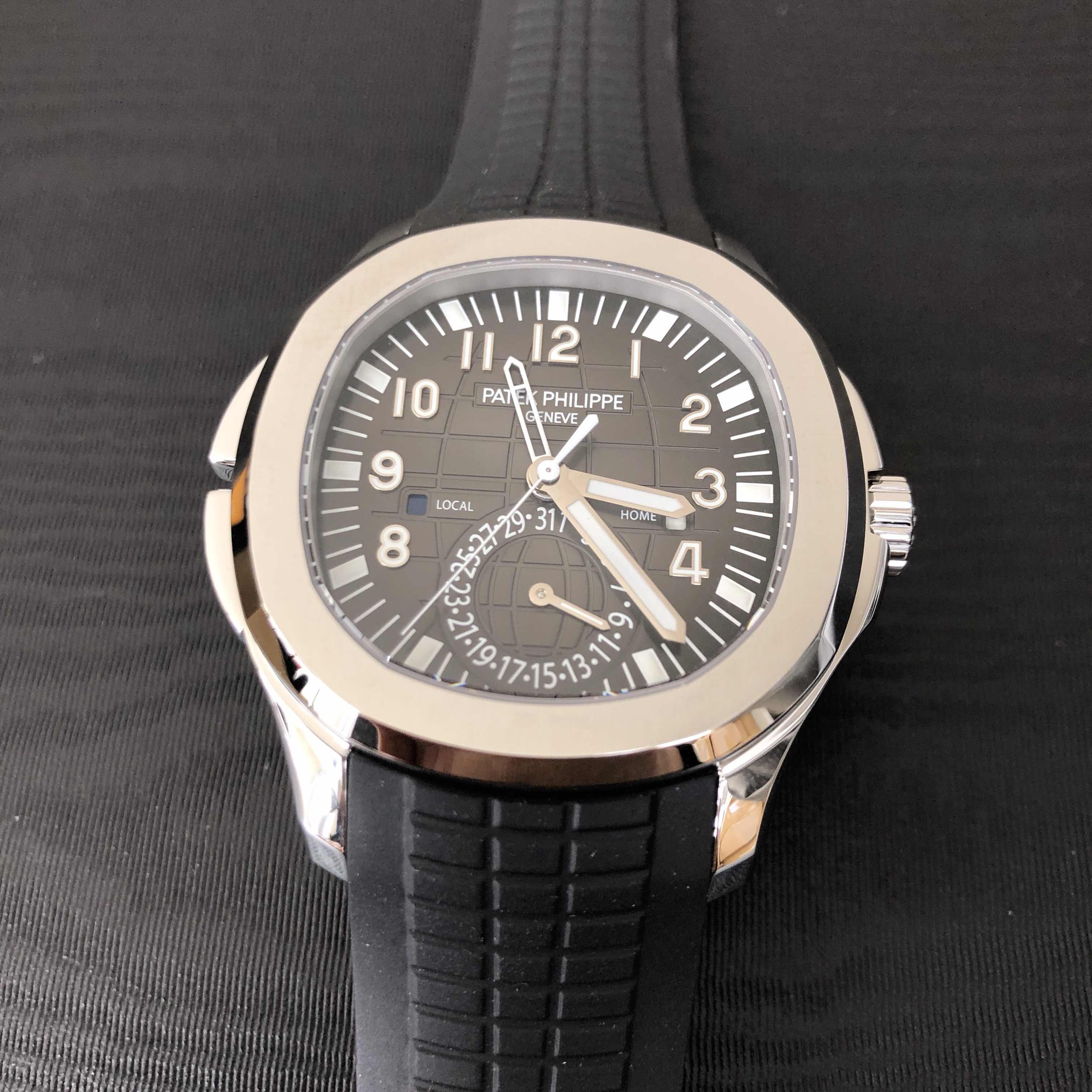 Patek Philippe Aquanaut Replica - Automatic - Steel - Black - View 4