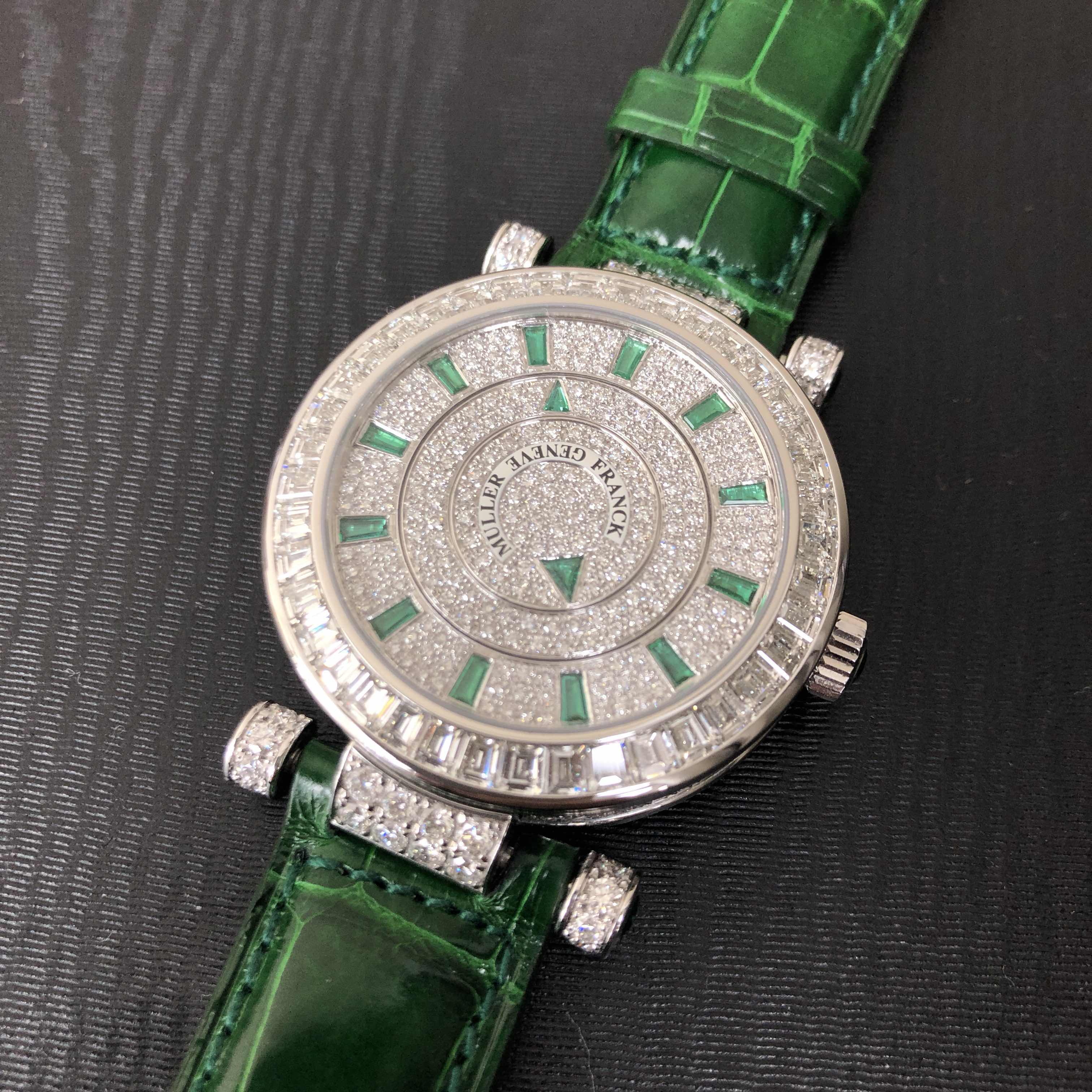 Franck Muller DBL MYST BAG C BAG 36 - Auto - 18kt White Gold - Diamond - Silver Dial - Green Alligator Buckle - View 4