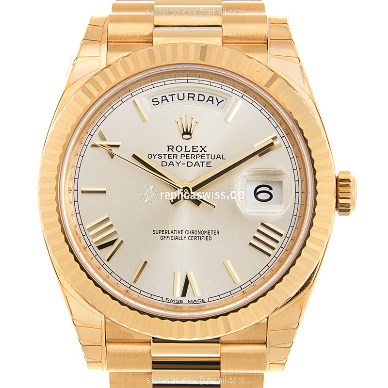 Rolex DAY-DATE Replica - Automatic - 18kt Yellow Gold - Silver Dial