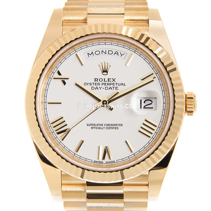 Rolex DAY-DATE Replica | Automatic | 18kt Gold Case | White Dial | Gold Clasp