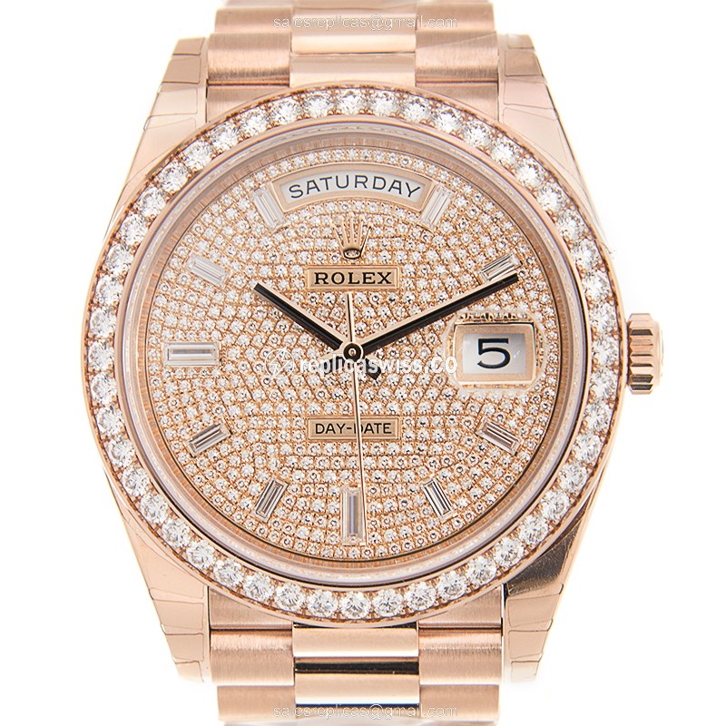 Rolex DAY-DATE Replica - 18kt Rose Gold - Automatic - Silver Dial on Gold Strap