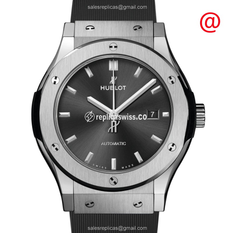Hublot Classic Fusion Replica - Automatic - Titanium Case - Black Dial - Rubber Strap