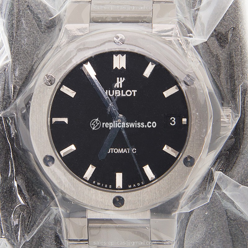 Hublot Classic Fusion Replica - Automatic - Steel Case - Black Dial - Silver Strap