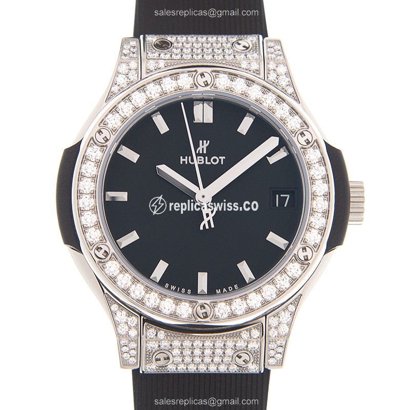 Hublot Classic Fusion Replica - Quartz - 18kt White Gold - Diamond - Black Dial - Rubber Strap